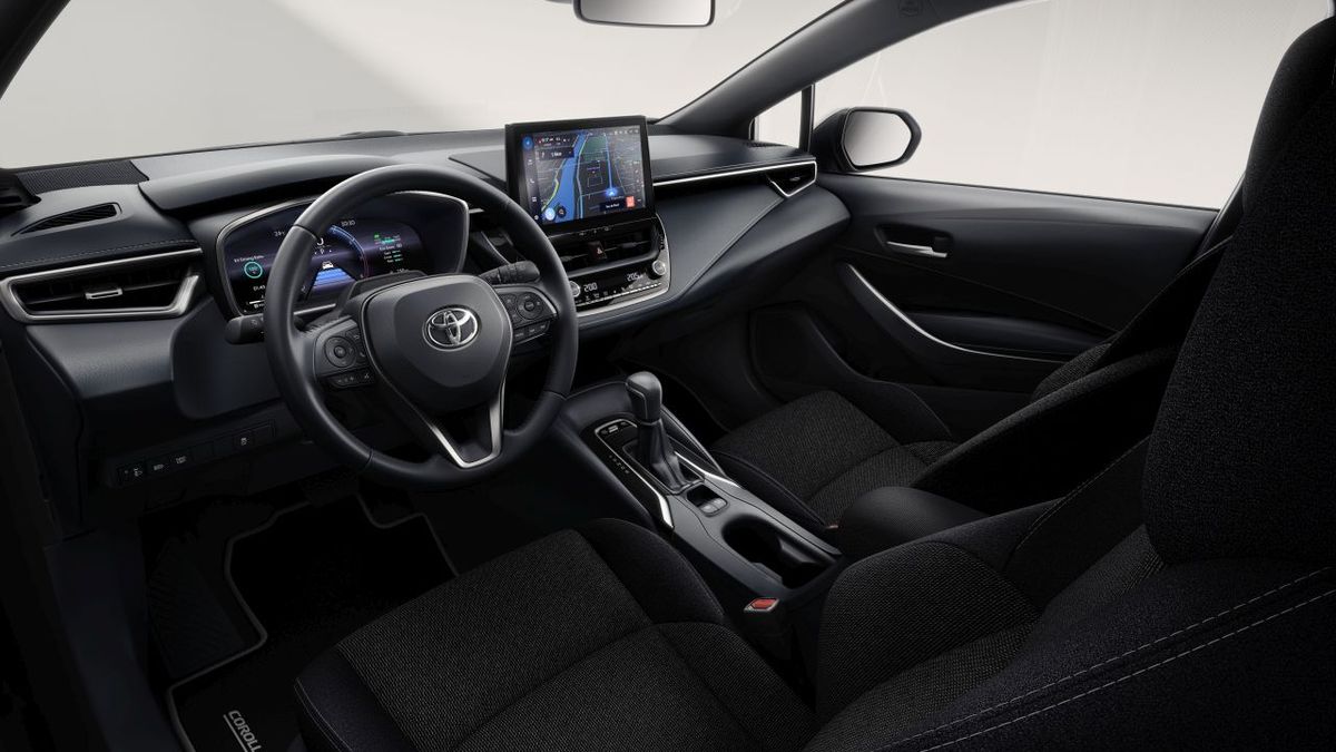 A ještě víc než trh s elektromobily rostl v Česku trh s …